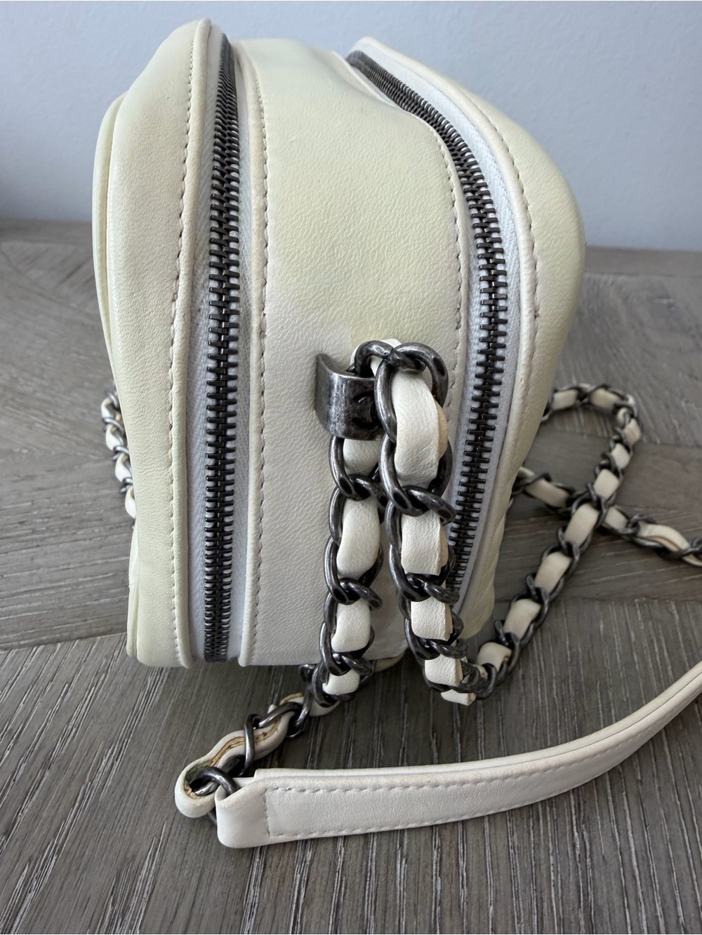 Chanel Cream Quilted Crossbody Bag with Chain Strap - Picture 13 of 16